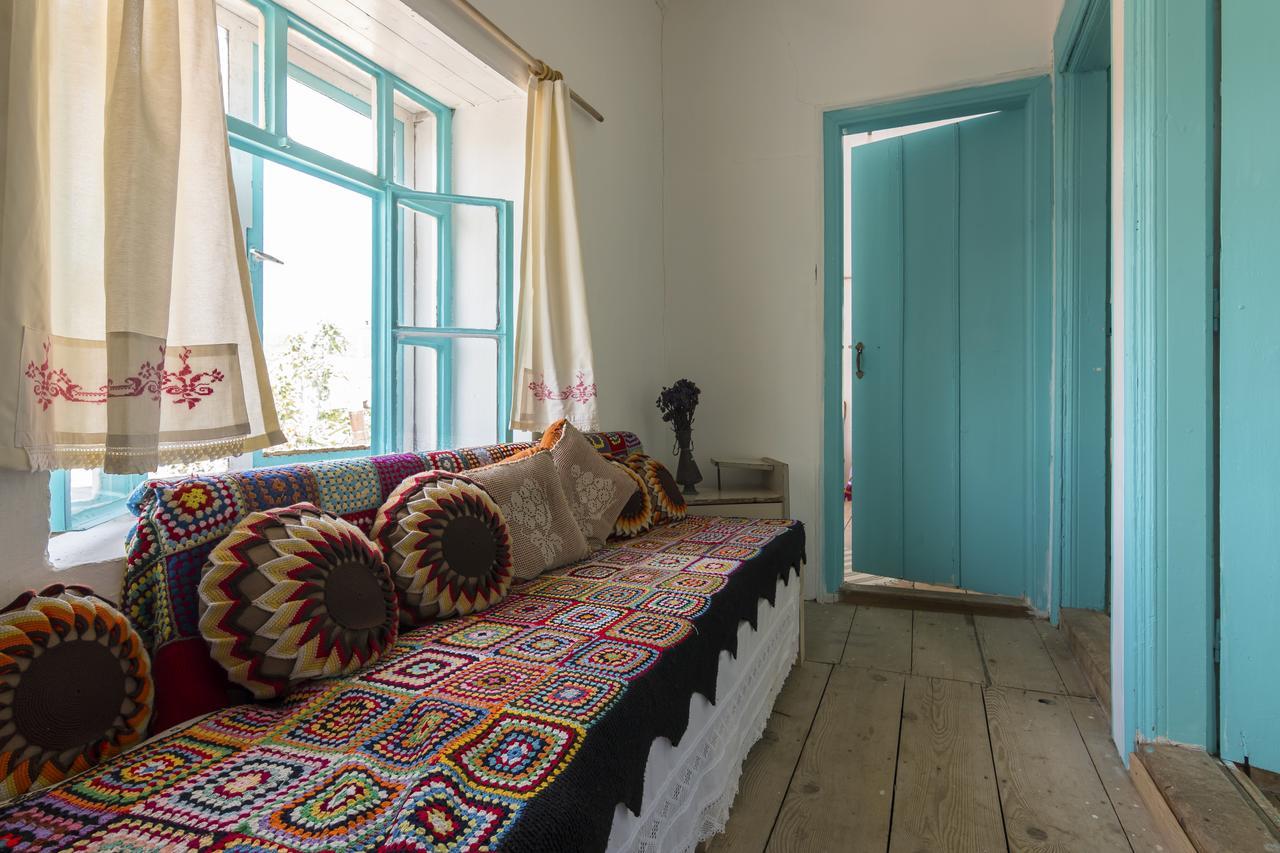 Bed and Breakfast Hobbithousebademler Urla Exteriér fotografie