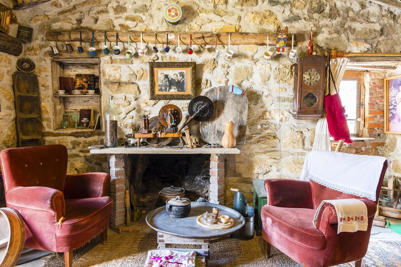 Bed and Breakfast Hobbithousebademler Urla Exteriér fotografie