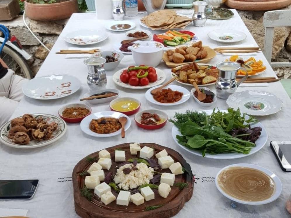 Bed and Breakfast Hobbithousebademler Urla Exteriér fotografie
